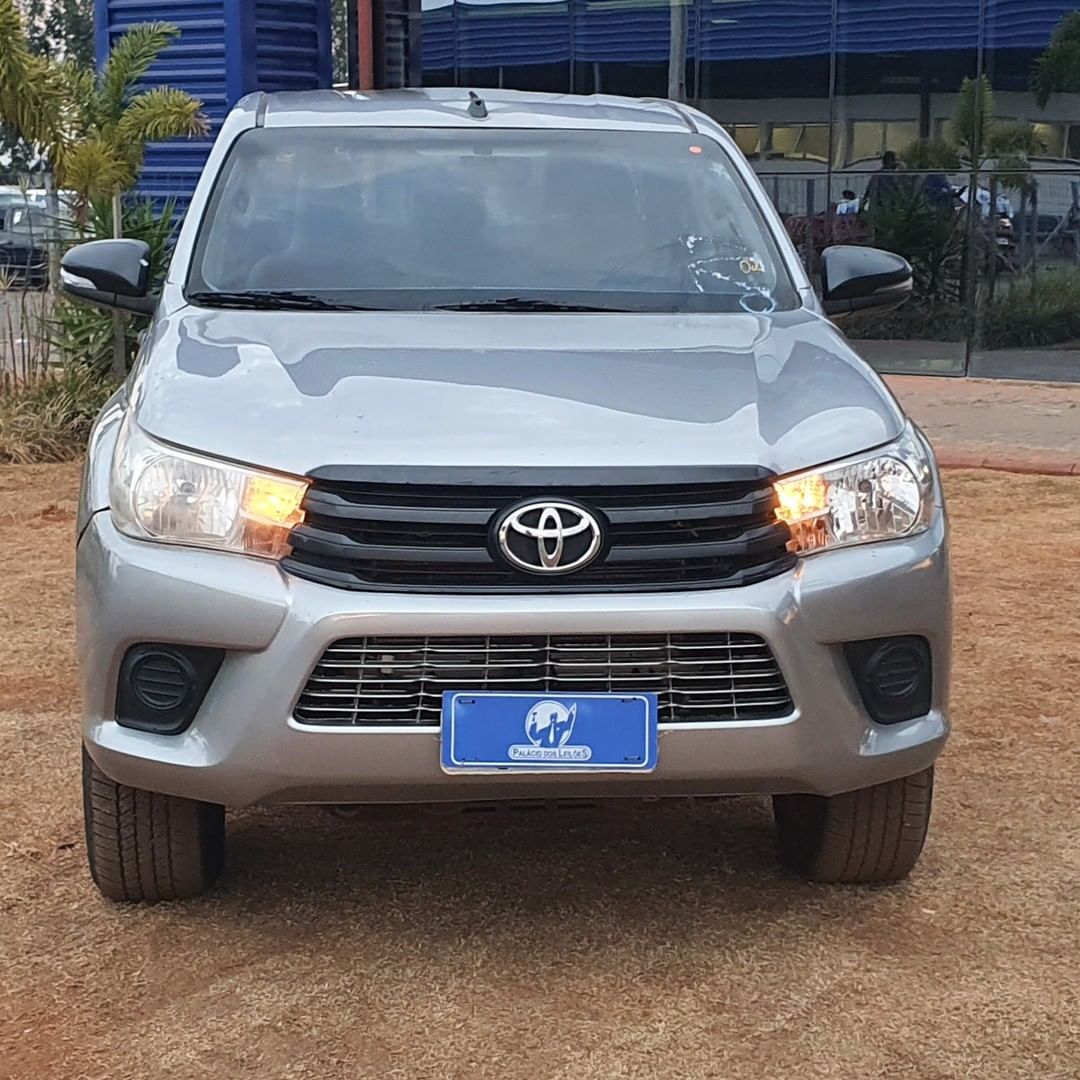 LOTE 22 TOYOTA HILUX CDLOWM4FD